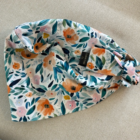 NWOT Floral Scrub Cap - Picture 1 of 3